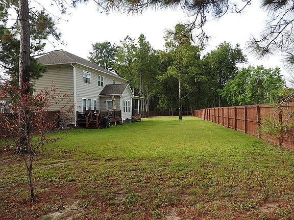 Large Fenced & Sodded Yard
