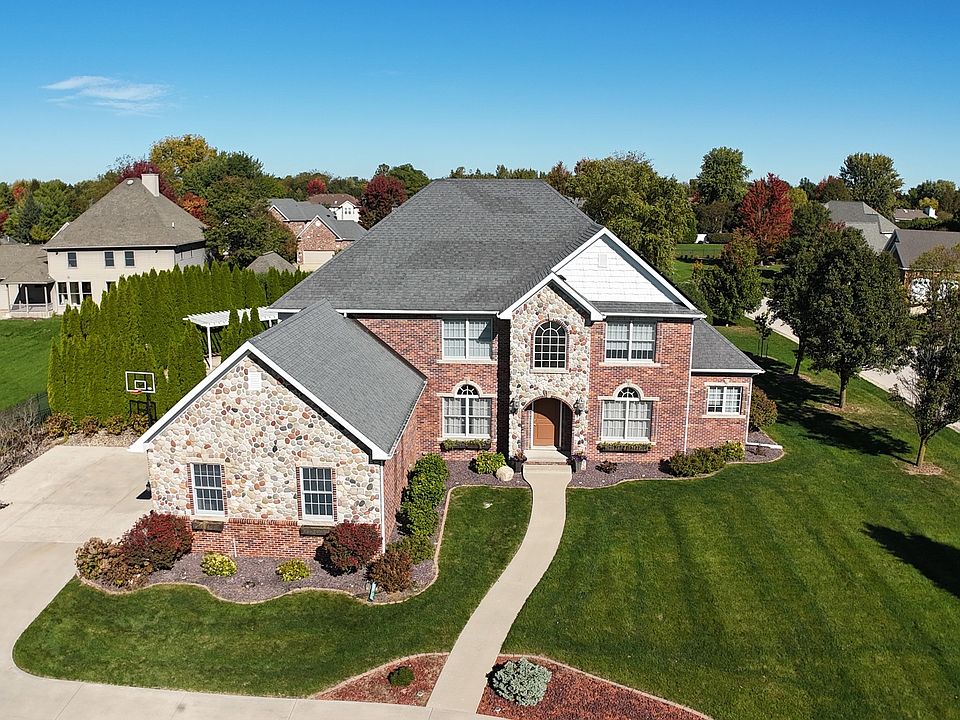 1st image of 1 Stonebrook Ct