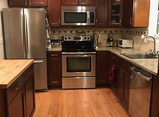 236 Austin Ryer Ln, Branford, CT 06405