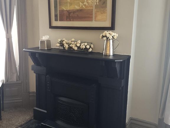 5th image of 3804 Franklin Ave #2