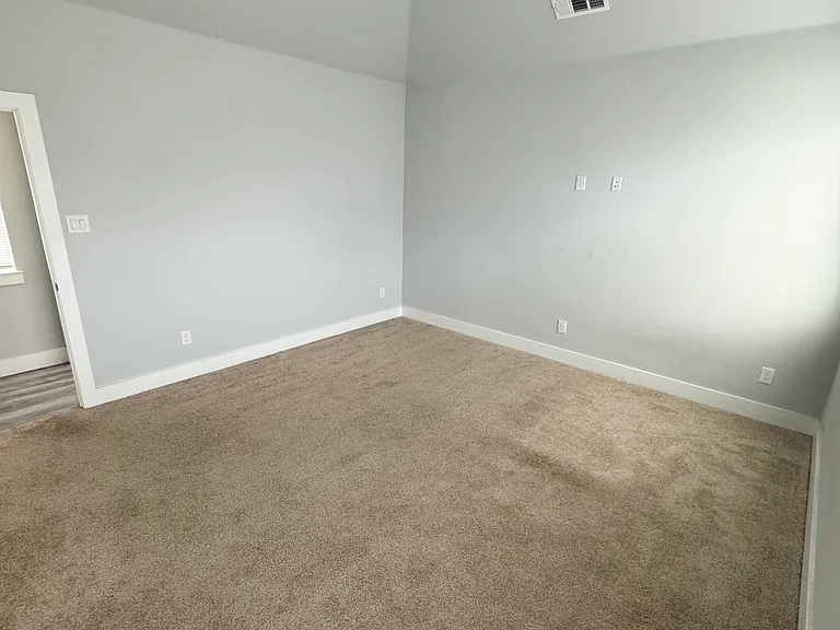 3115 Prairie Ave — Photo 8