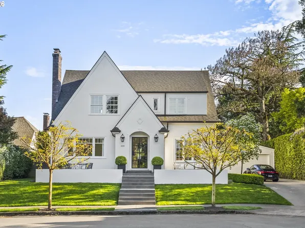 3550 NE Maltby St, Portland, OR 97212