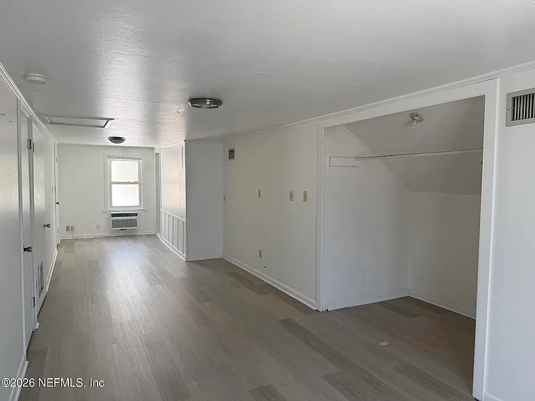 30 Cordova St — Photo 11