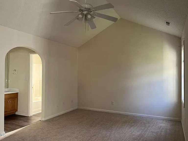 2604 Farlow Gap Ln — Photo 13