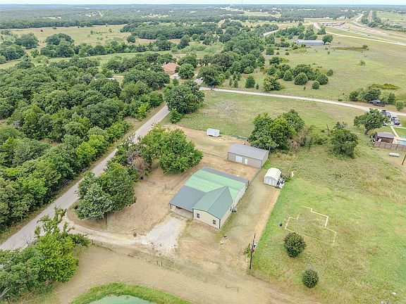 3rd image of 205 County Road 1794