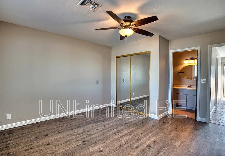 1435 Beefeater Dr — Photo 33