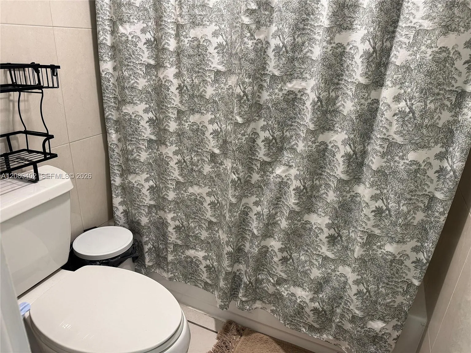 5050 Condo — Photo 2