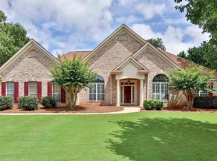 105 Brookcrest Ct, Fayetteville, GA 30215