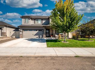 1062 N Warm River Ave, Kuna, ID 83634