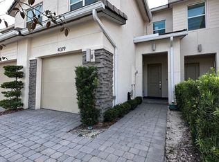 4319 Lago Dr, Deerfield Beach, FL 33064