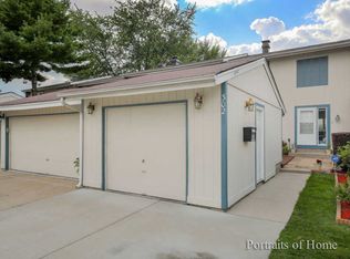 302 Birchwood Ln, Bloomingdale, IL 60108