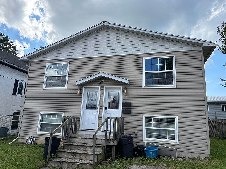 1st image of 75 Pine St S