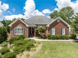 1365 Country Lake Dr SW, Lilburn, GA 30047