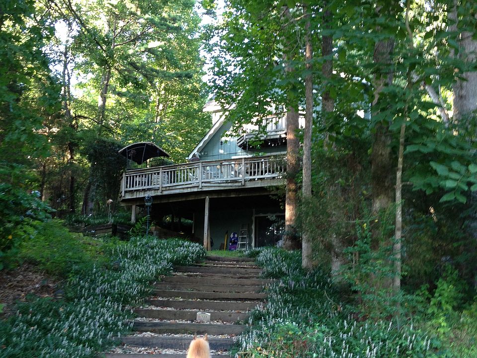 house view from lake 