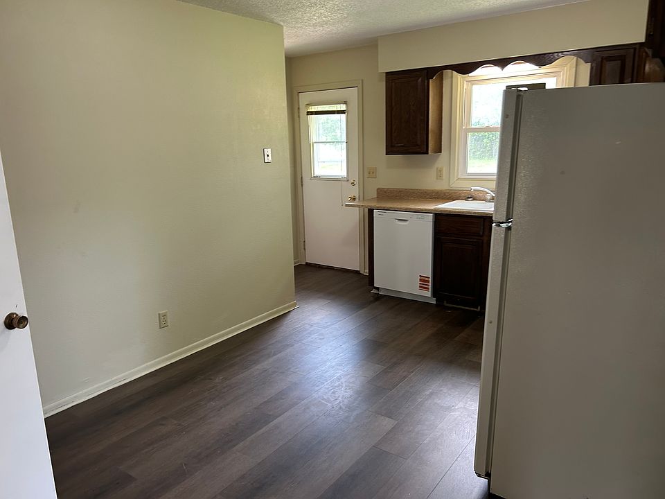 1st image of 1607 Linda Dr