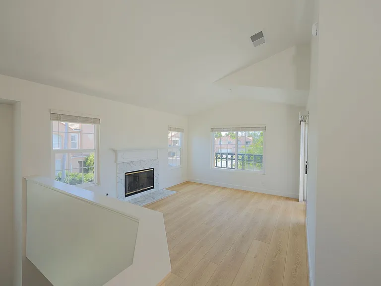 805 Moby Dick Ln — Photo 5