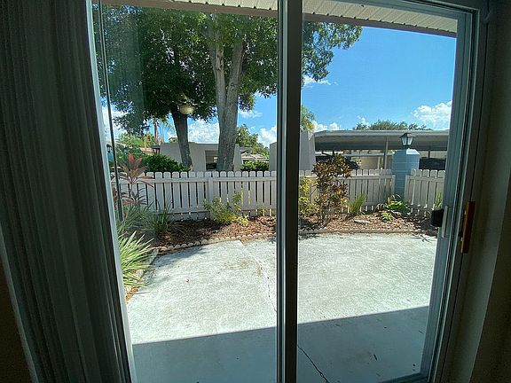 4th image of 1318 Moreland Dr Unit 102