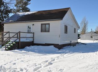 409 3rd Ave E, Lemmon, SD 57638