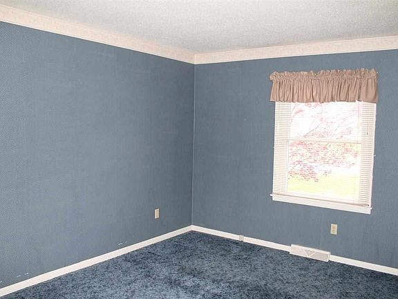 5th image of 2543 Tricia Dr