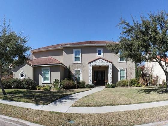 1st image of 230 Lorraine Dr