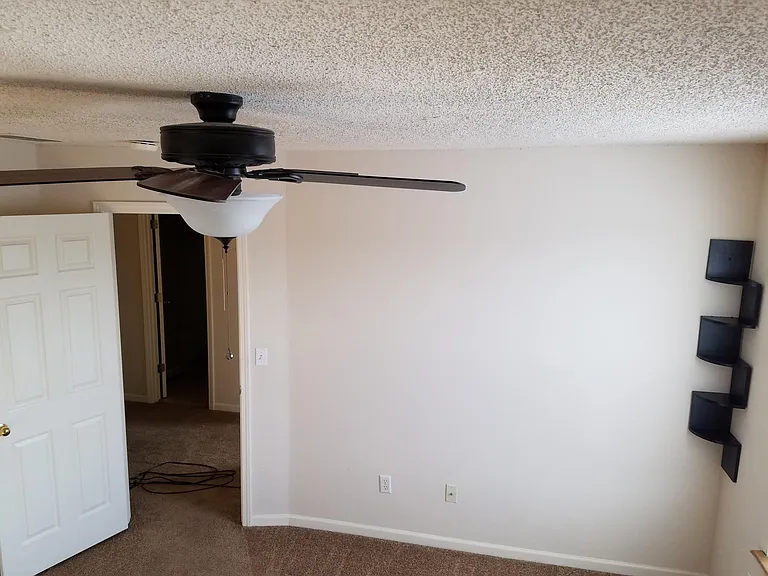 1863 Kingbird Ct — Photo 17