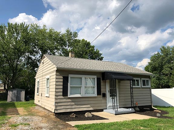 3rd image of 1163 E Archwood Ave