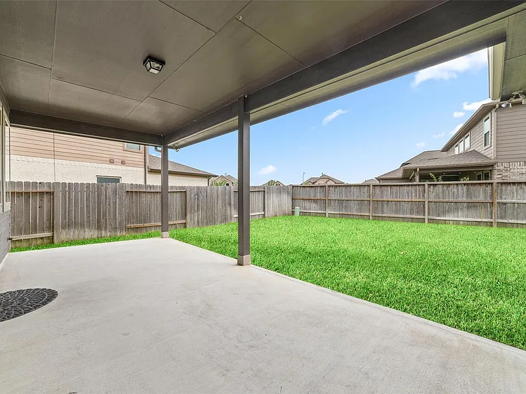 18511 Grand Spanish Oak Ct — Photo 30
