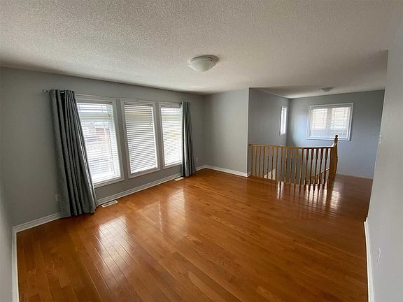 5th image of 231 Aspenwood Dr