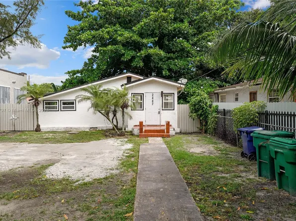 2447 NW 42nd St, Miami, FL 33142