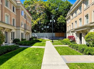 30 Hargrave Ln #5, Toronto, ON M4N0A4