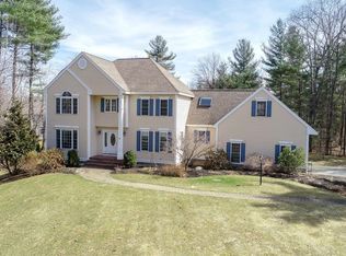 90 Adams St, Dunstable, MA 01827