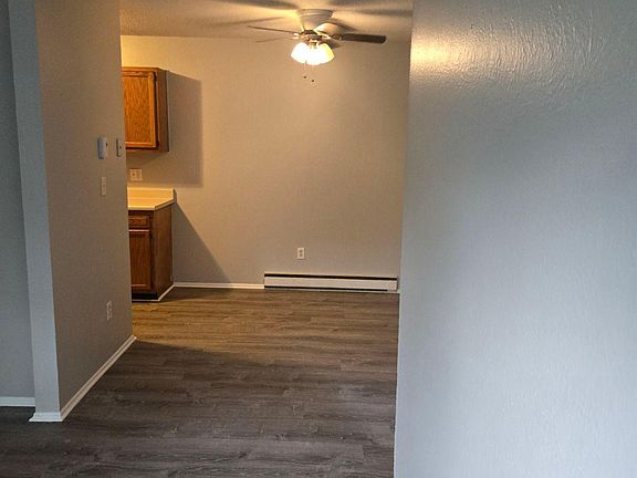 3rd image of 830 Western Ave #106