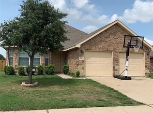 207 Colt Dr, Waxahachie, TX 75165