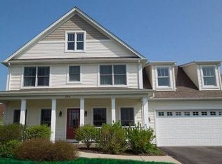 834 Citizen Ave, Elburn, IL 60119