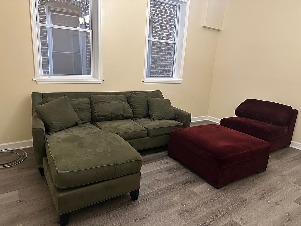 2nd image of 1908 S Ridgeway Ave #1