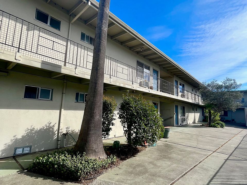 1st image of 2755 Ventura Ave Unit 18