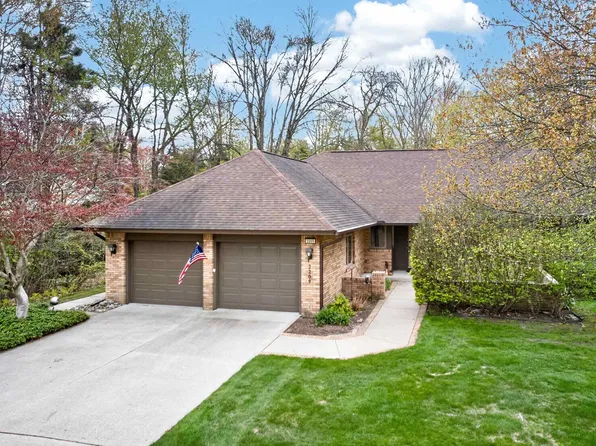 2209 Mapleleaf Dr, Midland, MI 48640