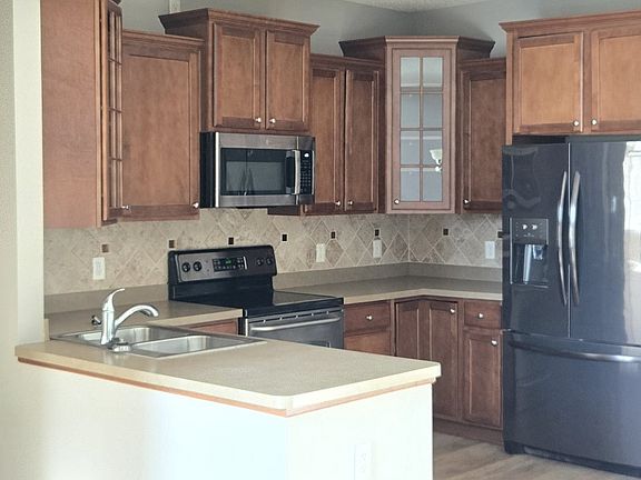 5th image of 18401 Lafayette Way