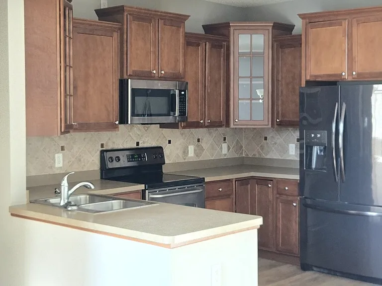 18401 Lafayette Way — Photo 5