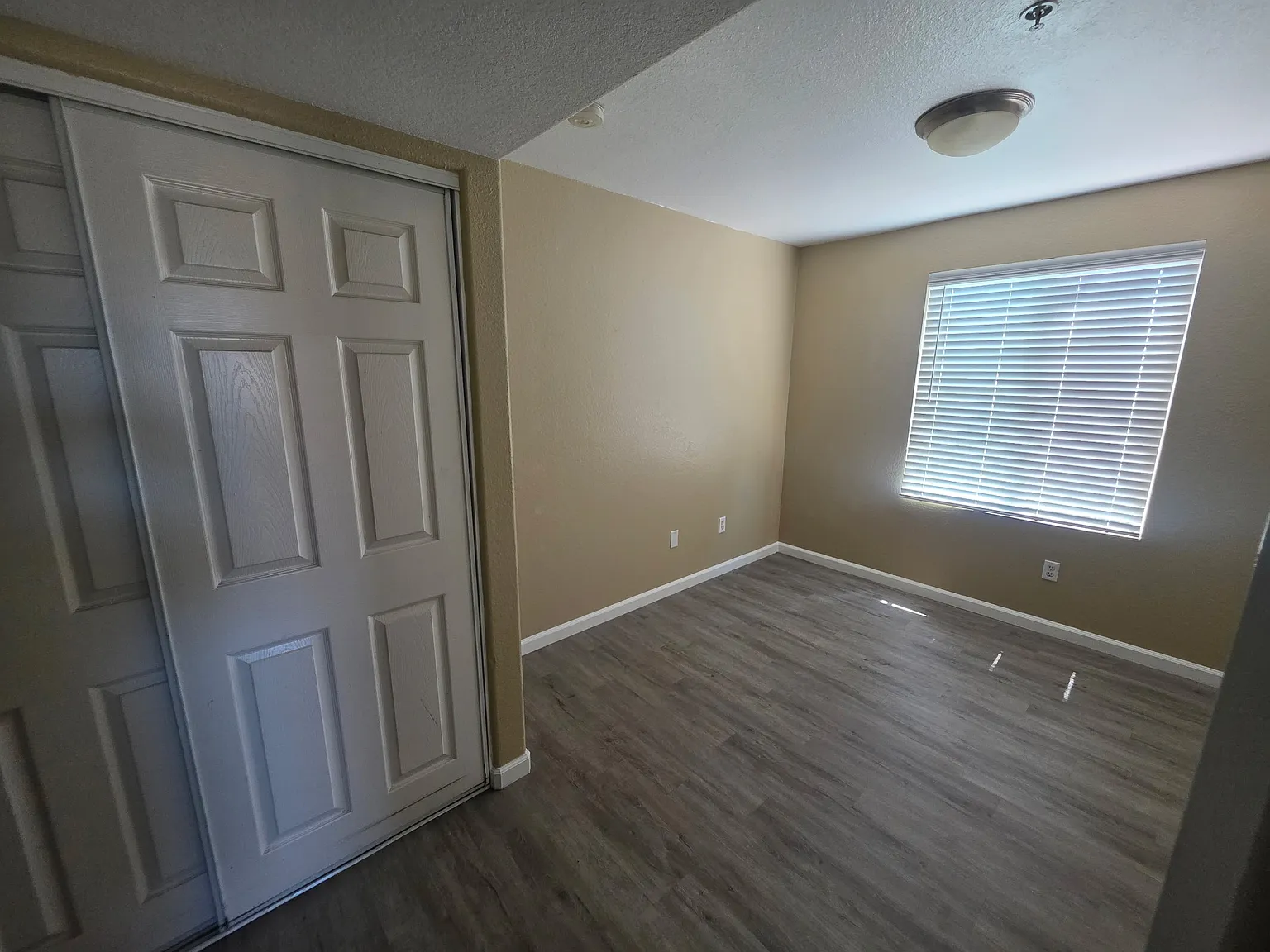 3 bed, 1500 sqft, $3,400 — Photo 4