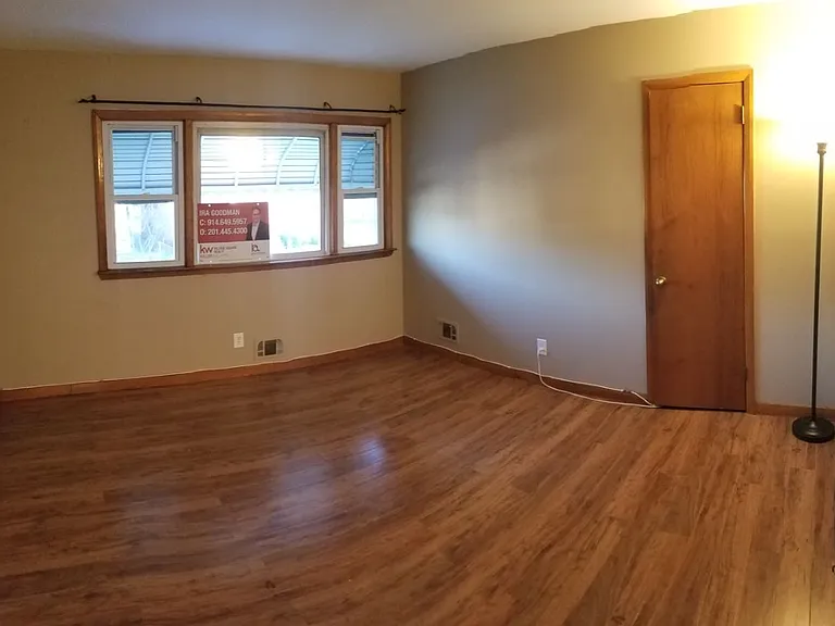 15 Bernice Pl #2 — Photo 13