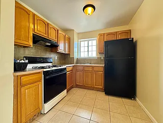 Rented by Astoria Realty