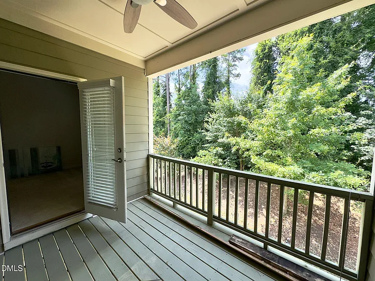 403 Daylin Dr — Photo 43