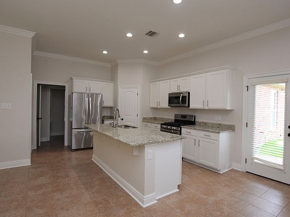3rd image of 5768 Girard Dr