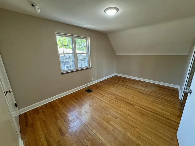 1637 Upland Rd — Photo 23