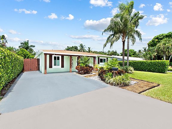 5th image of 641 NW 35th Court