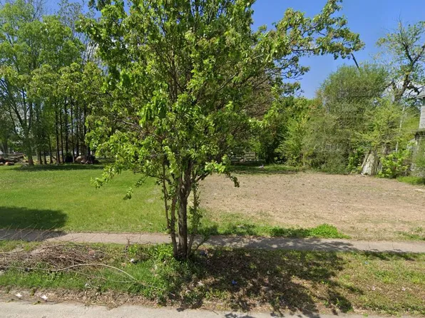 821 N 9th St, Springfield, IL 62702