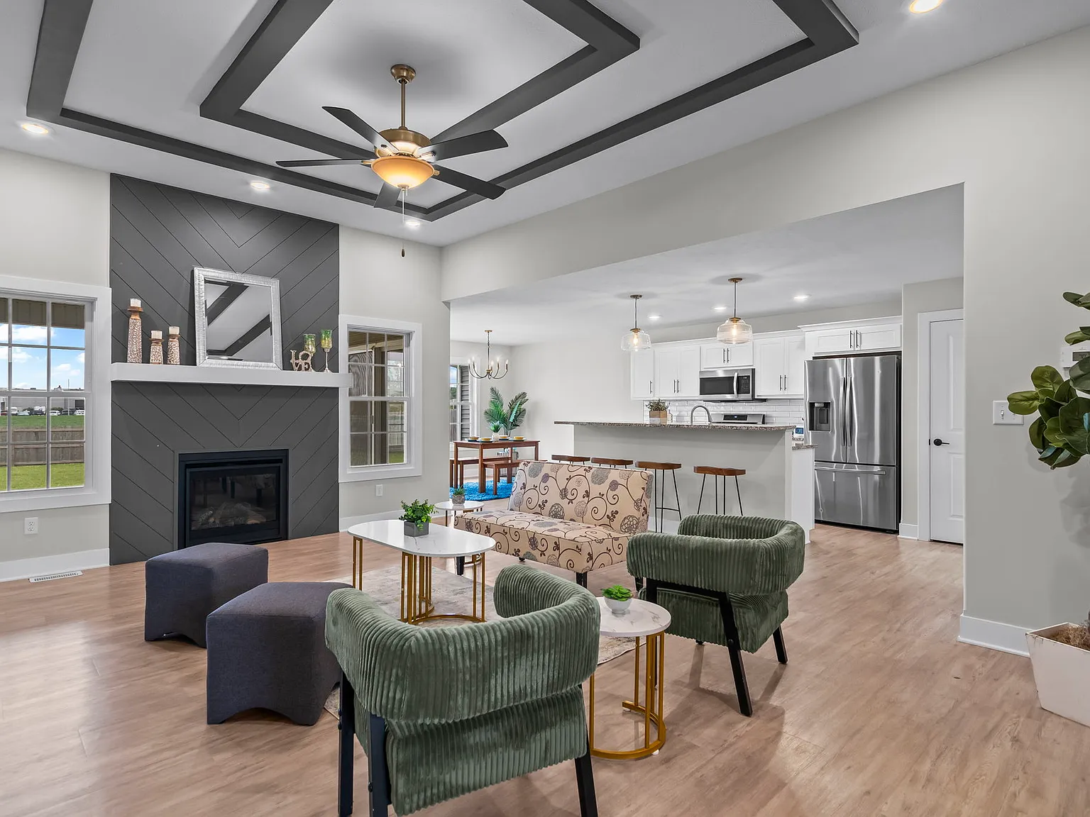 4 bed, 2737 sqft, $2,900 — Photo 3