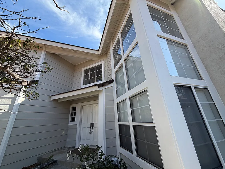 572 Hillsborough Way — Photo 5