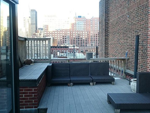 3rd image of 222 E 31st St APT 4